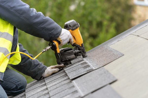 Shingles Installation in Utica
